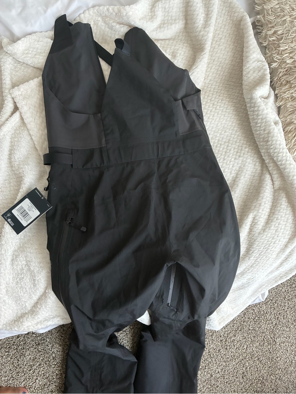 Black Men’s Technical Bib Pants